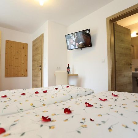 Haus Maria Bed and Breakfast Gerlos Exteriör bild