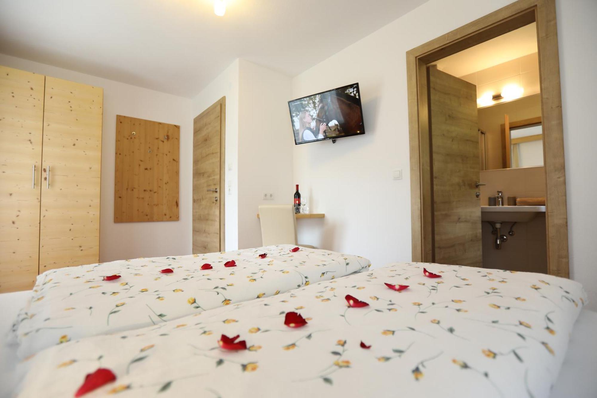 Haus Maria Bed and Breakfast Gerlos Exteriör bild